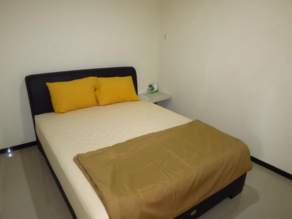 Budget Guest House Tunas Mandiri Jaya 玛琅 外观 照片