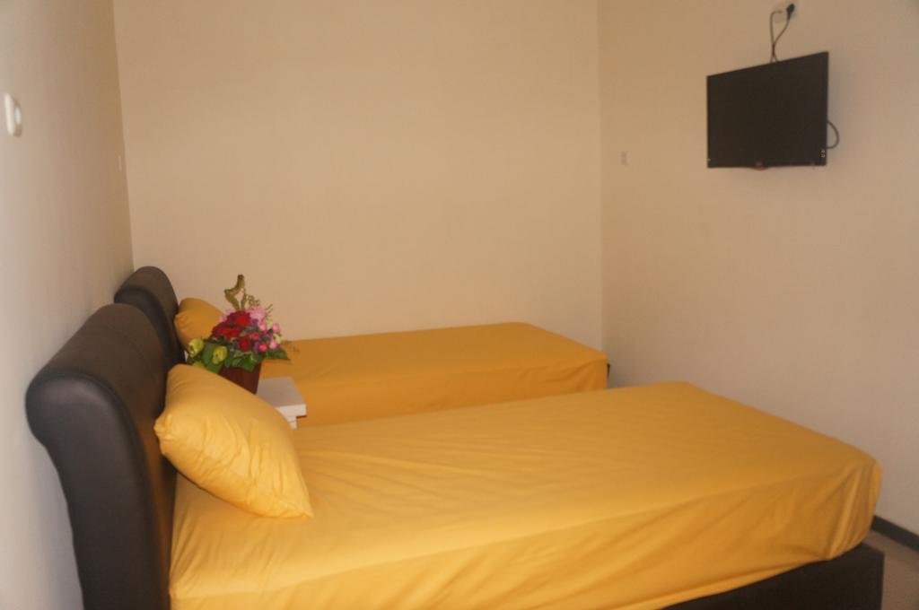 Budget Guest House Tunas Mandiri Jaya 玛琅 客房 照片